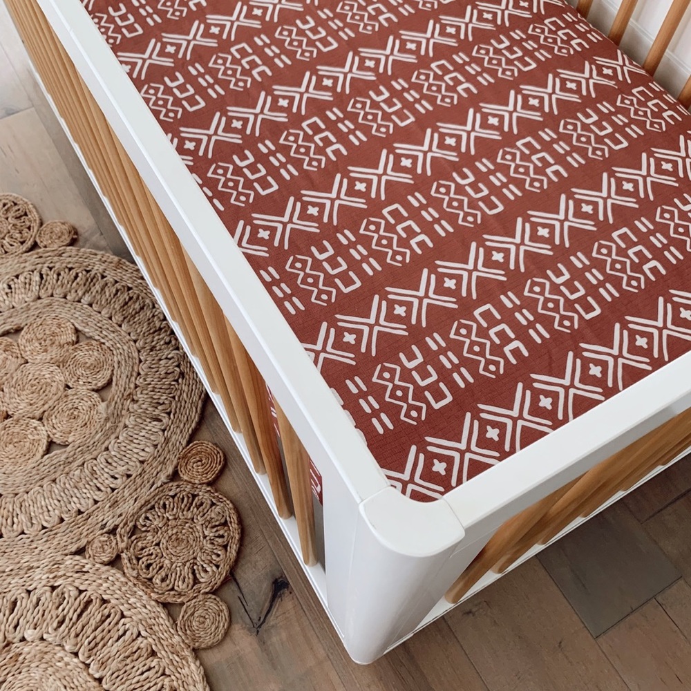 SpearmintLOVE Crib Sheet, Dusty Mauve Mudcloth